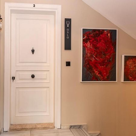 Bguest Pera Suites Istanbul Exterior photo