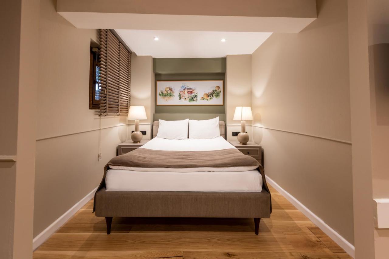 Bguest Pera Suites Istanbul Exterior photo