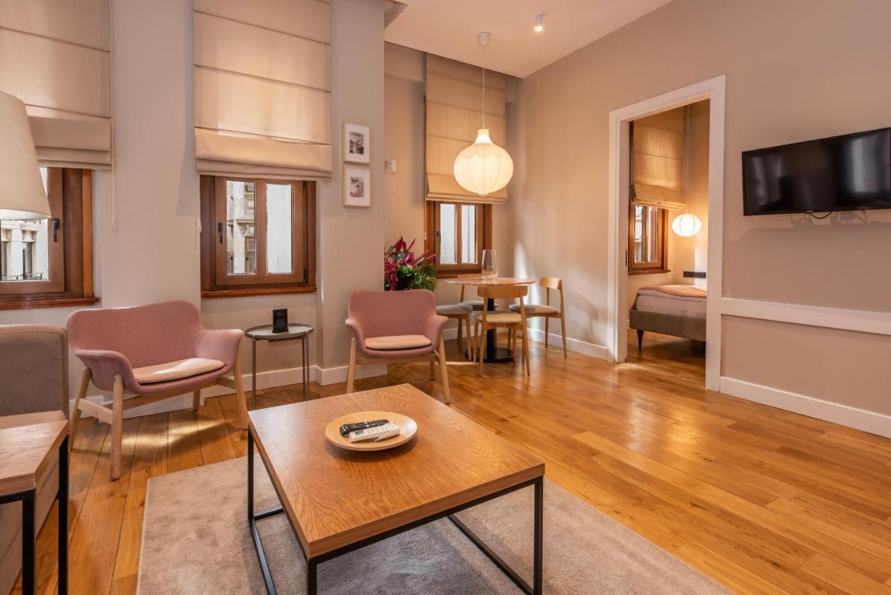 Bguest Pera Suites Istanbul Exterior photo